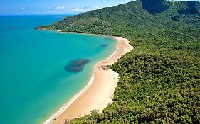 Cow Bay Hilltop Escape